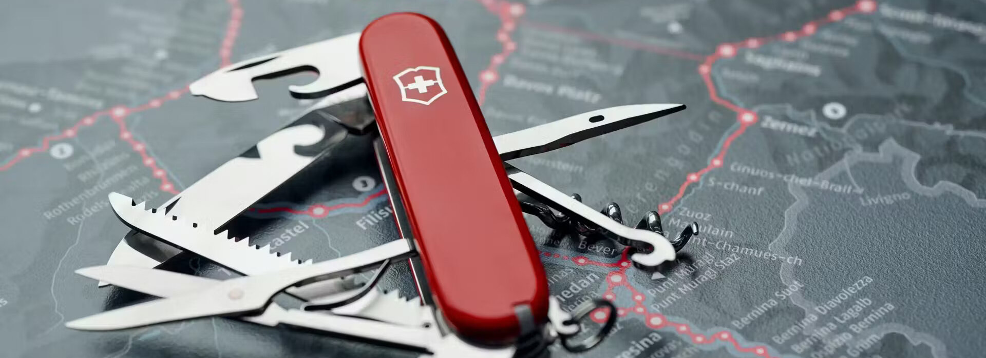 Das Bild zeigt ein ausgeklapptes Victorinox-Messer.