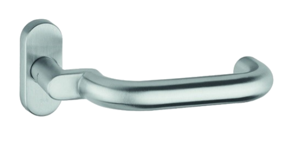 Das Bild zeigt einen Türdrücker, der den Standard DIN EN 179 erfüllt.